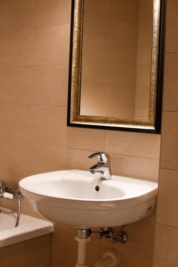 Apartament Safir *