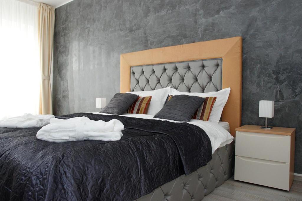 Safir Apartament *